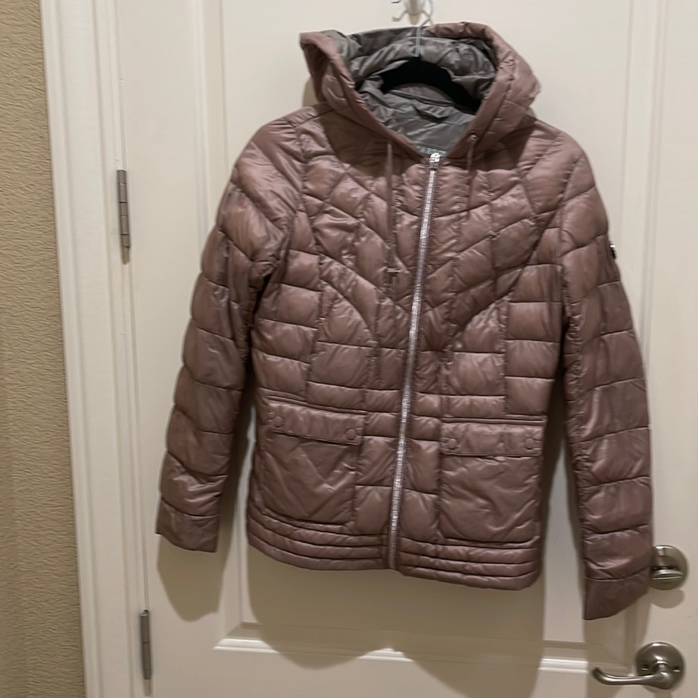 Bernardo S Packable Down Jacket Nwot. Stylish And… - image 1